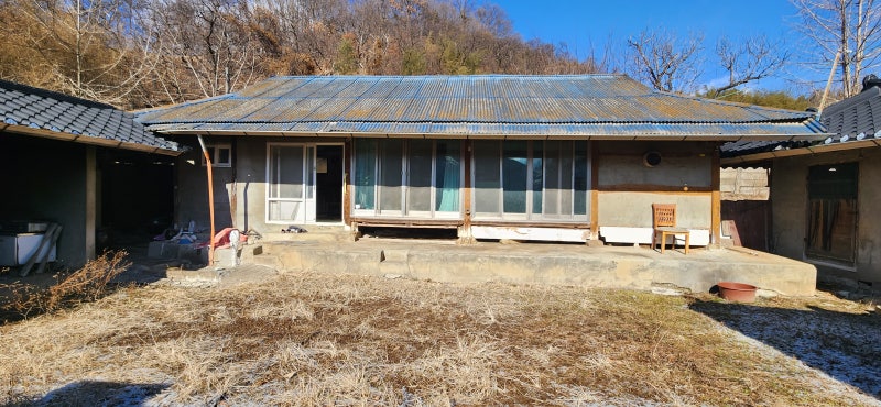 서까래가살아있는공주시골주택매매/공주무허가시골집매매/충남공주시우성면봉현리에있는....