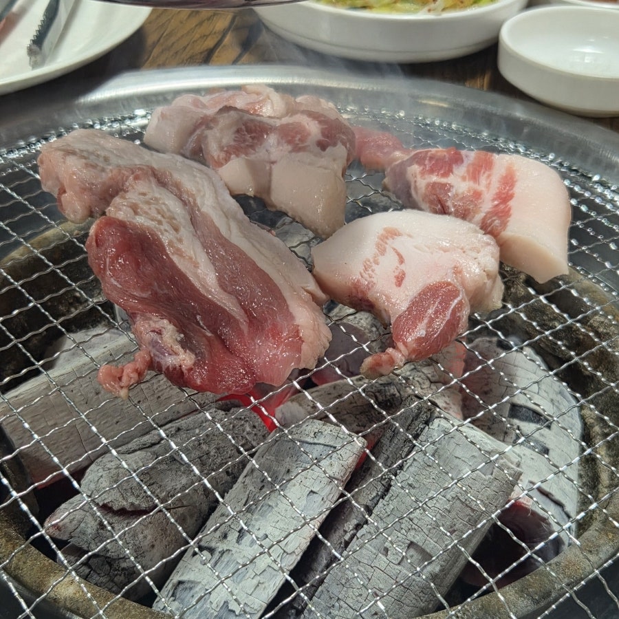 원통숯불뒷고기 안강점 사진 6