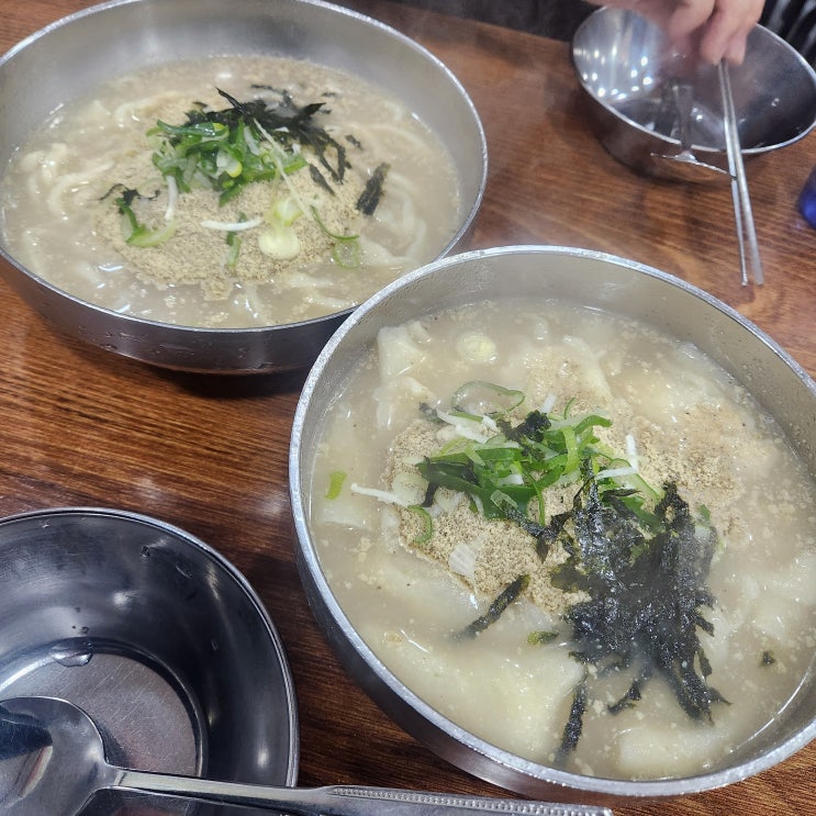  망원시장 추천 먹거리 _ 홍두깨칼국수, 큐스닭강정, 우이락, 섬수산