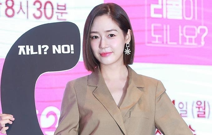 핑클 출신 가수 겸 배우 성유리 누구 프로필 나이 고향 직업 결혼 남편 인스타 근황