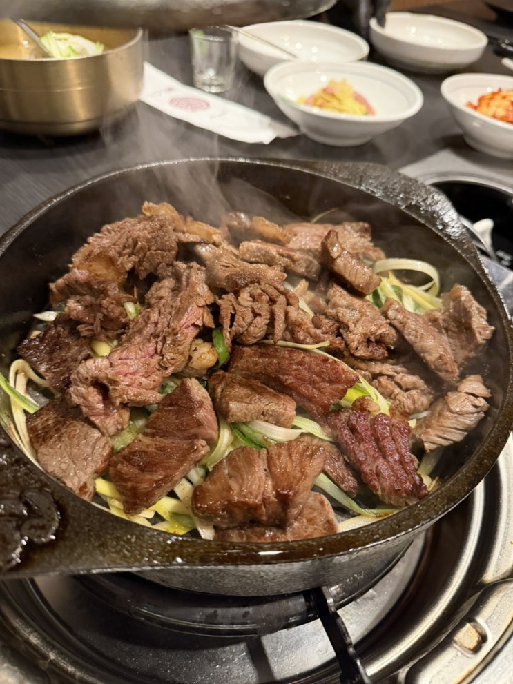  [일상] 논현 탕탕탕 궁전갈비 오빠랑 3차까지 술마신 일상 민소한우 점심 여미삼에서 단체 모임 사주 궁합본 썰