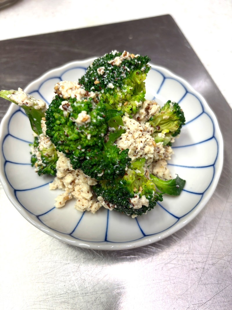 브로콜리 두부 들깨무침 레시피, 밍밍함 없이 감칠맛 폭발하는 맛도리 반찬