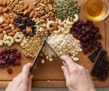 수제 견과류 바 만들기: 시판 제품보다 건강하고 맛있는 황금 레시피 & 보관 팁