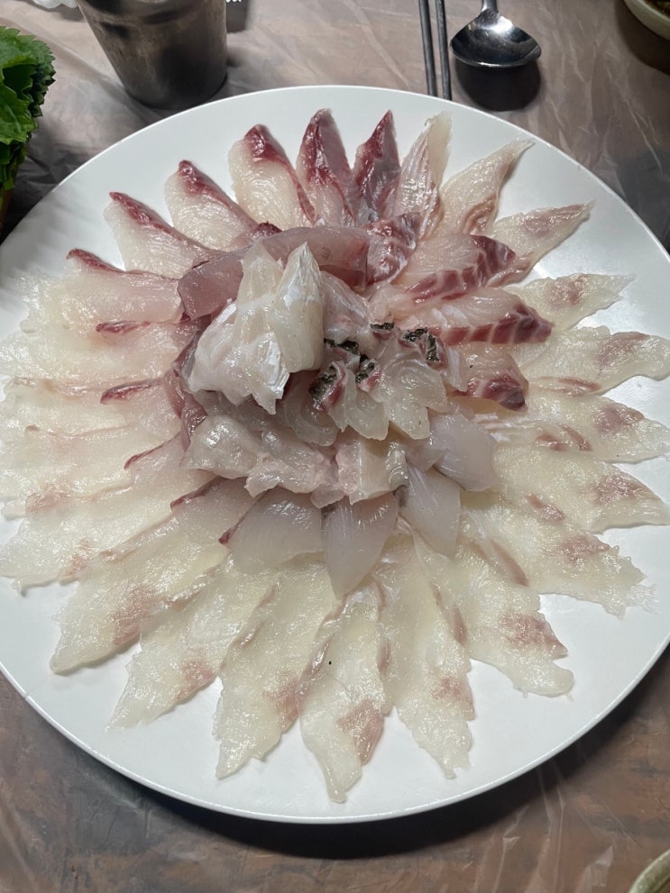  맛집 탐방 1회차(해운대 퍼주는집): 부산에 가는 이유가 된 집, 폐업  후 위치 이동