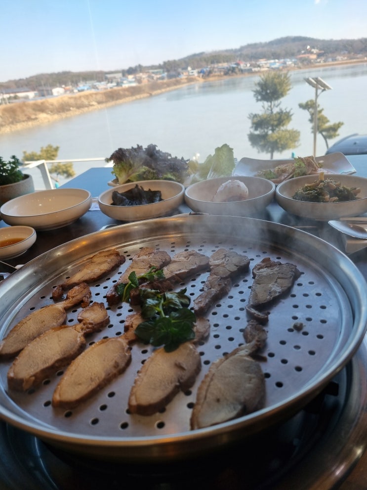  천안코스요리 호숫가가든 호수뷰 오리고기 가족외식