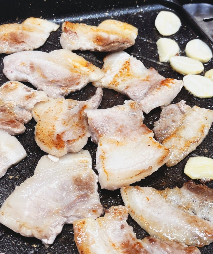  옥천 로컬 맛집 ‘옥천푸줏간’ 후기｜저녁마다 만석인 이유… 냉장 삼겹살 + 된장찌개 필수