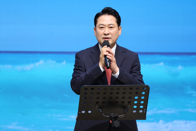 <b>장동혁</b> 단식 8일째 위기 고조.국민의힘 내부서 터져 나온 건강... 