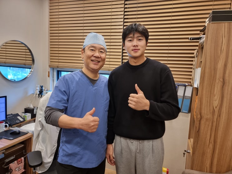 기아타이거즈 신인<b>선수</b> <b>박종혁</b>님/잠실 성모맑은눈안과... 