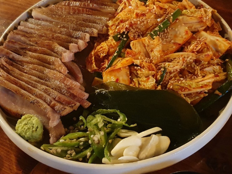  강남 부엉이산장 항정수육, 매콤오징어구이 솔직후기