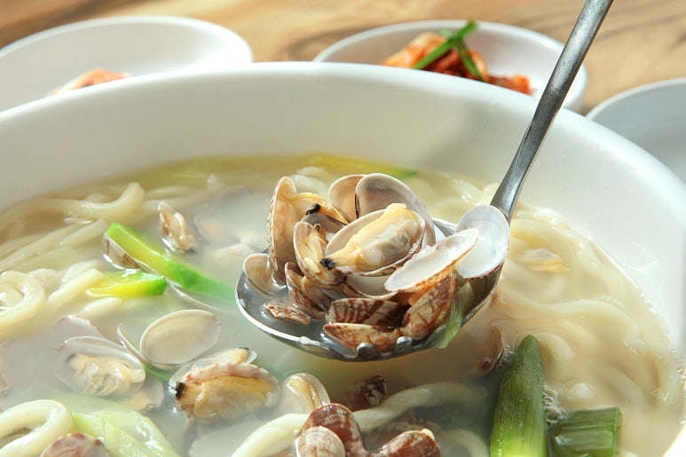 엄마바지락칼국수 사진