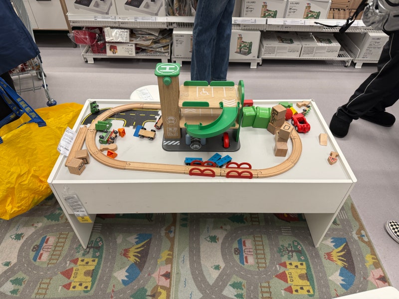 [이케아 IKEA] 둔드라 테이블 + 릴라보 기차놀이 구매 및 셀프 설치 후기, 칙칙폭폭 기차를 좋....