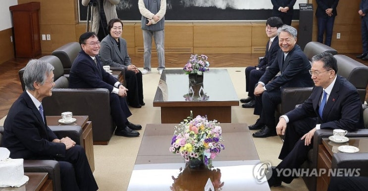 ️ 이재명 정부 첫 <b>대법관 후보</b> 4인, 대법원 지형 변화의... 