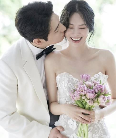 윤박♥김수빈, 결혼 2년 4개월 만에 득남…"산모·아이 모두 건강"