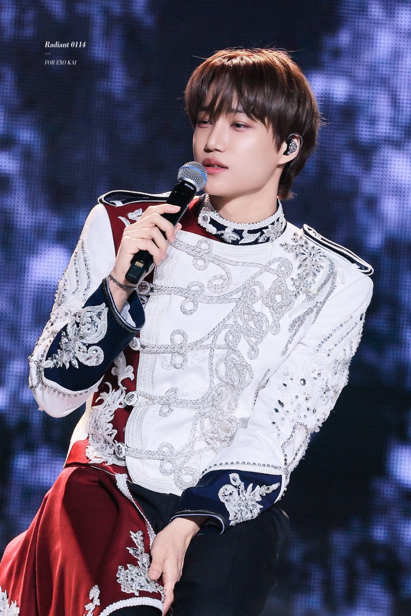 데뷔 14년 차에도 리즈 찍은 비주얼, 엑소 컴백 쇼케이스 카이 고화질 사진 모음! | 260119 EXO 'RE....