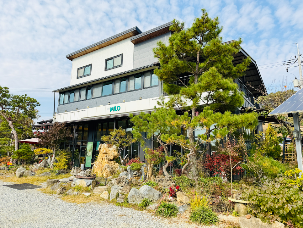 카페마일로 충주용천점 사진 1