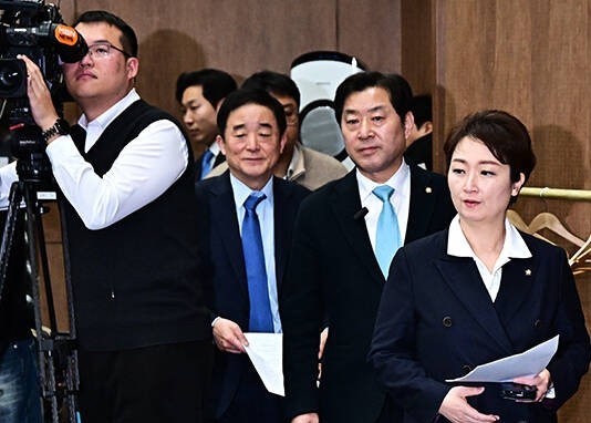 이언주, "진짜 통합을 말하려면, 그 방식부터 진짜 민주적이어야"