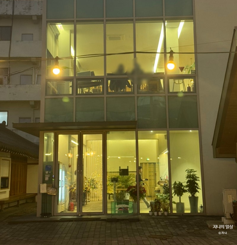 사진 3