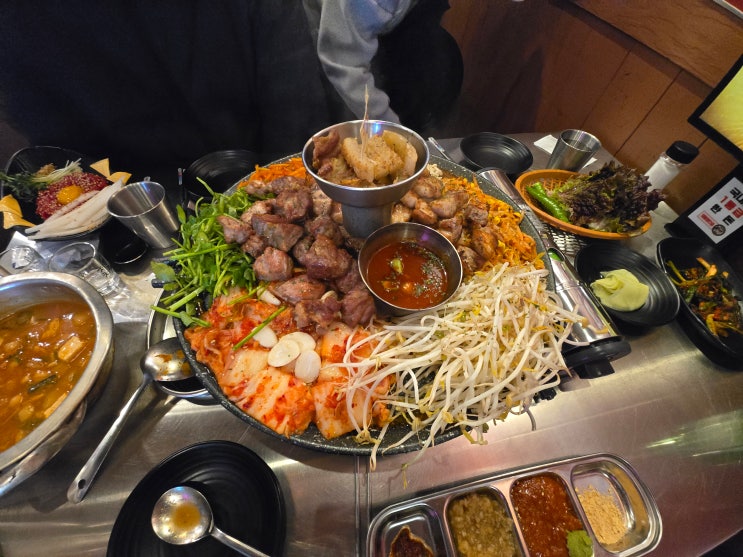  [매탄권선역] 영통구청 공무원 회식 맛집 추천 <돼통령 매탄점>