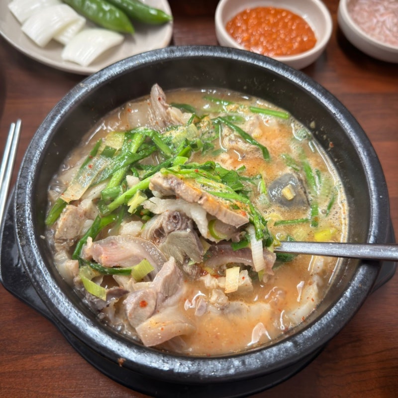 목동 순대국 맛집 청담옥얼큰순대국 방문 후기 / 24시간 영업