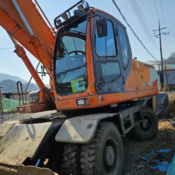 두산 DX210W 2008년식 4800만원 판매합니다.