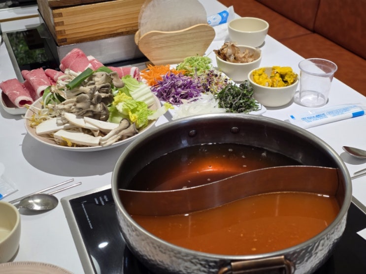  수원역 훠궈 샤브샤브 맛집 샤브밀 월남쌈 샐러드바 고기 무제한