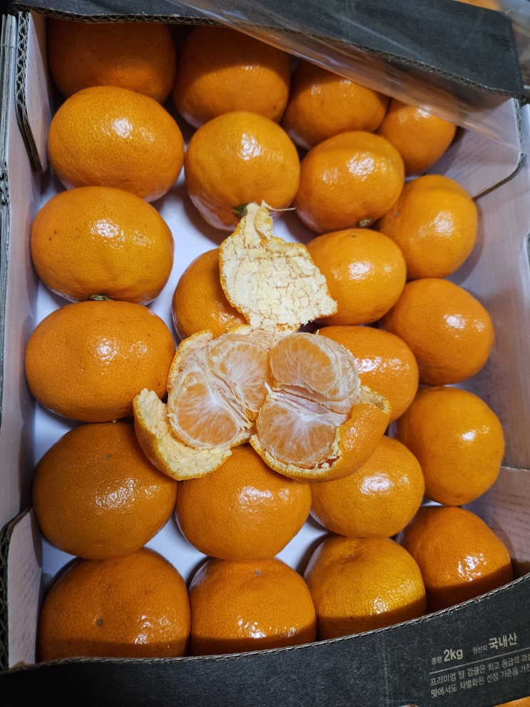 WEEKEND 오직 <b>루카스</b>만을 위한 리미티드 에디션! OVER... 