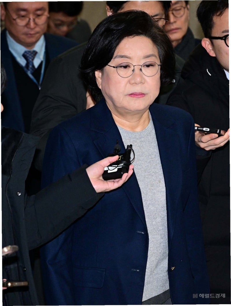 이혜훈 후보자 도덕성 논란, 이준석 대표 "지명 철회 불가피"…여야 한목소리 의혹 제기