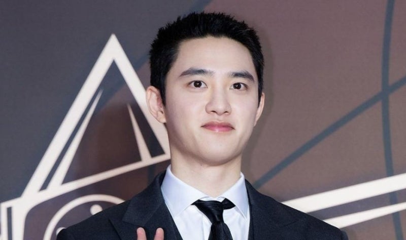 ド・ギョンス (EXO ディオ)、キム・ウビンへのご祝儀と祝歌の舞台裏を公開