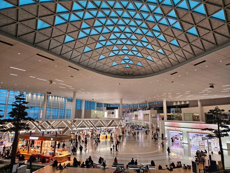  중국 윈난성여행 (인천국제공항 제2여객터미널 : 스마트패스 전용라인 통과, 스카이허브 라운지 본인과 동반자1인 무료이용 // 대한항공 직항 및 기내식)