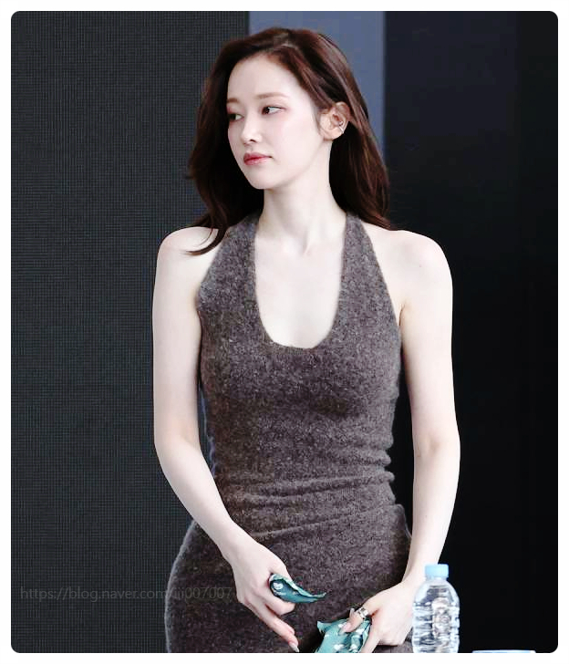전종서 환승연애 나가고 싶다 폭탄 발언? 이충현 감독과 5년 열애 이상무 근황! 윤쥬르 집들이