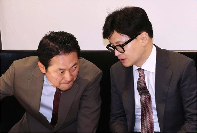 한동훈 <b>장동혁</b> 단식 끝내 외면? <b>병원</b> 이송까지 이어진 침묵의 배후