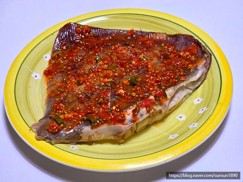 홍어찜 만드는법 홍어요리 생선찜 간장양념장 엊어 먹으니 넘 맛나