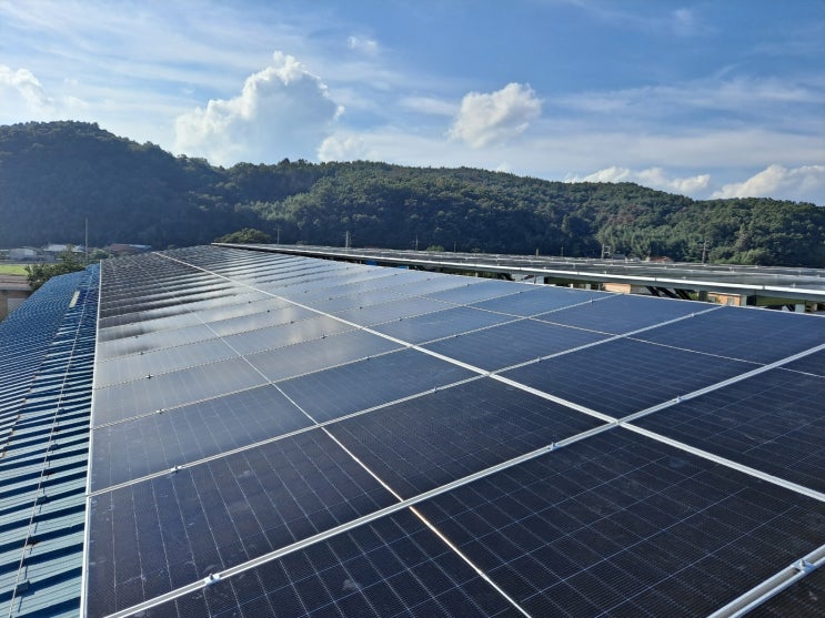 [경남 창녕] 창고 지붕위 태양광발전소 90kWp 구조물 납품 및 공사 일괄작업