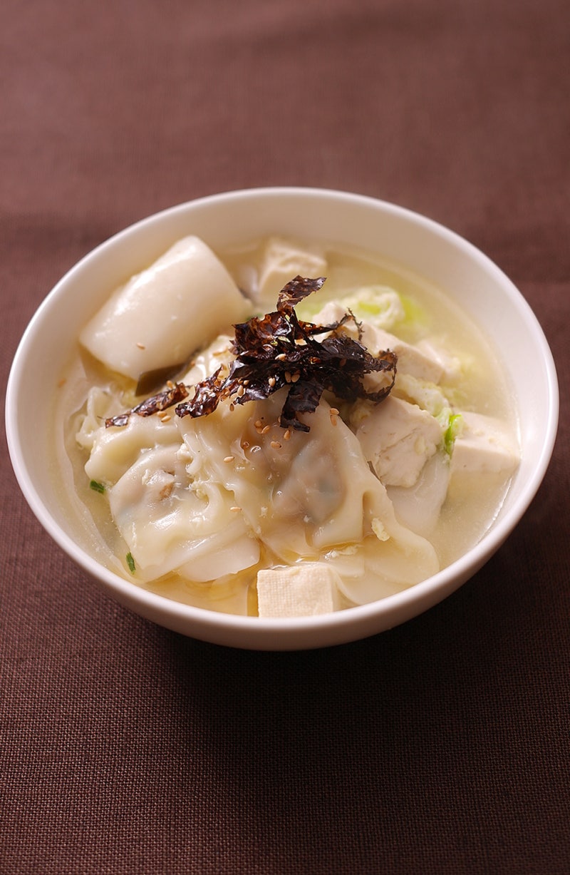 떡 만둣국 레시피, 멸치육수 떡만두국 만들기