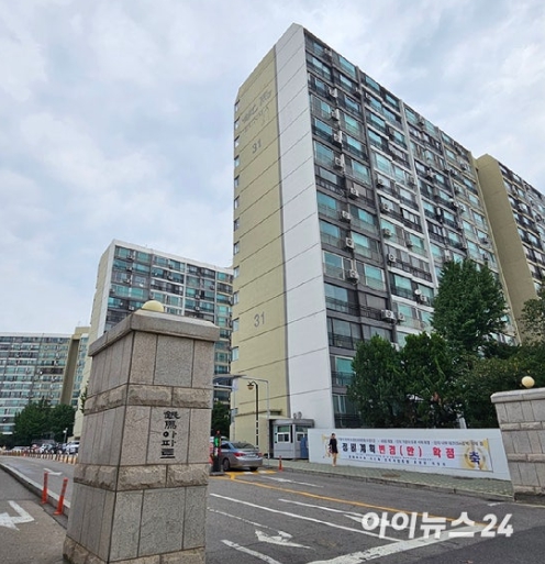   "얼죽신"도 강남에선 예외?! 재건축 기대감에 노후 아파트값 폭주 중