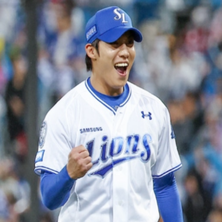 삼성 예비FA 원태인과 연봉 10억원에 8년차 최고액 계약!! 하지만 원태인은 MLB와 NPB 등 해외진출을 희망한다!! 비FA다년계약은 쉽지 않을 듯!!