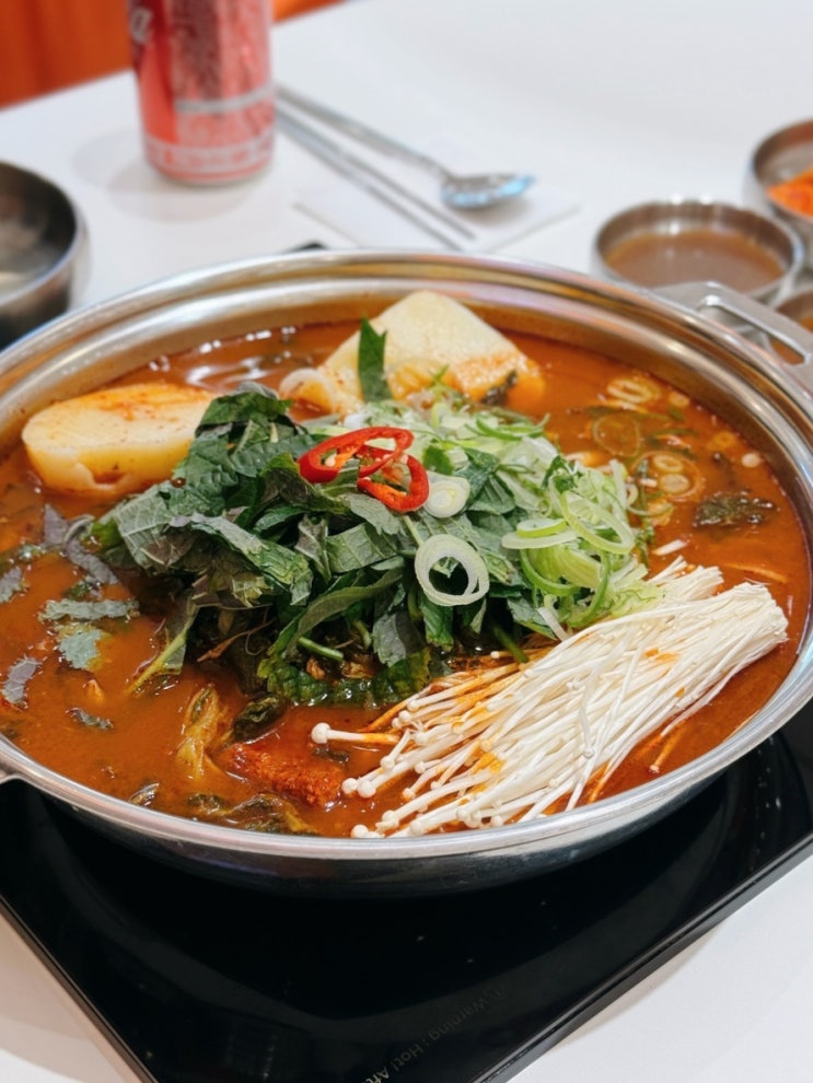  위례 감자탕 맛집 순살감자탕으로 먹어본 무한감자탕뼈구이 성남위례점 후기
