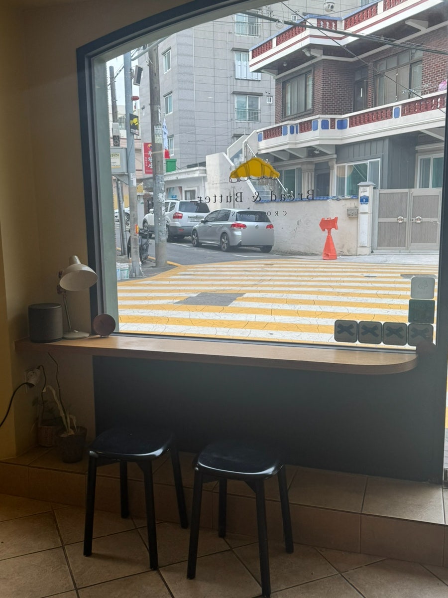 브레드앤버터크로아상 사진 3