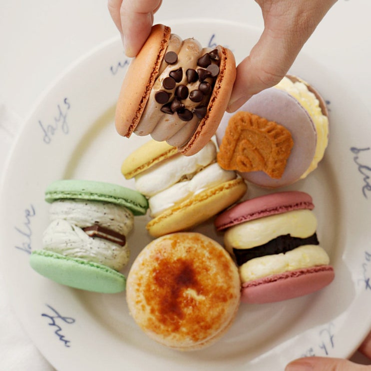  넉넉하게 담아 더 맛있는 황홀스레 수제 마카롱 : 황홀스레 디저트 리뷰