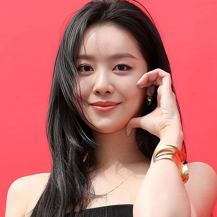 차주영, 건강 문제 활동 중단 공식 일정 불참, 회복에 집중