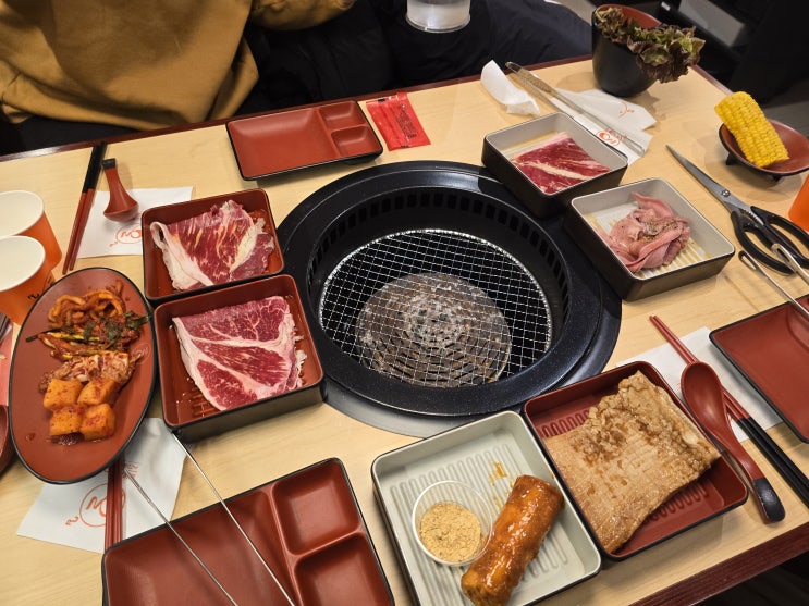  [내돈내산] 수원역 퀄리티 좋은 야키니쿠 고기, 음식, 디저트, 음료 무한리필인 '야키니쿠루' 방문 후기 (대기, 내부, 음식 추천 등)