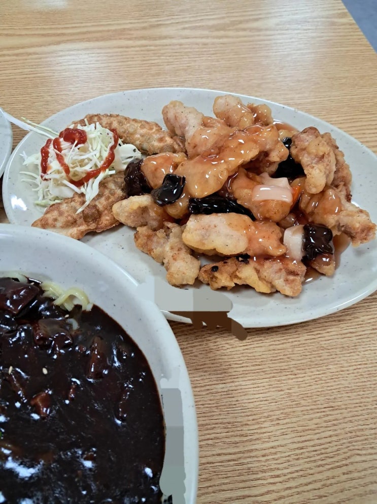  요즘에 보기가 드문 케찹탕수육.jpg