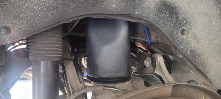  광산구수입차정비 광주카센터 광산구카센터, BMW X5 뒷바퀴 에어스프링 문제 완벽 해결