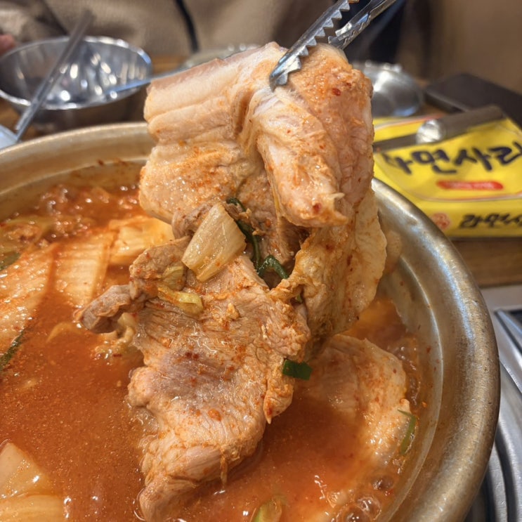  선릉역 맛집 / 24시간 운영하는 제주도 흑돼지 맛집 [ 찌개집1979선릉본점 ]