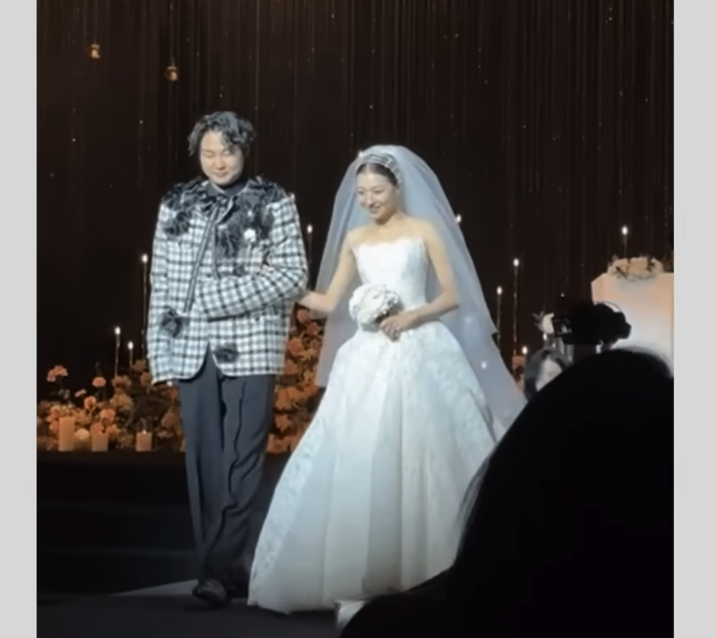  롯데 정철원 결혼식 예복 아이 돌반지