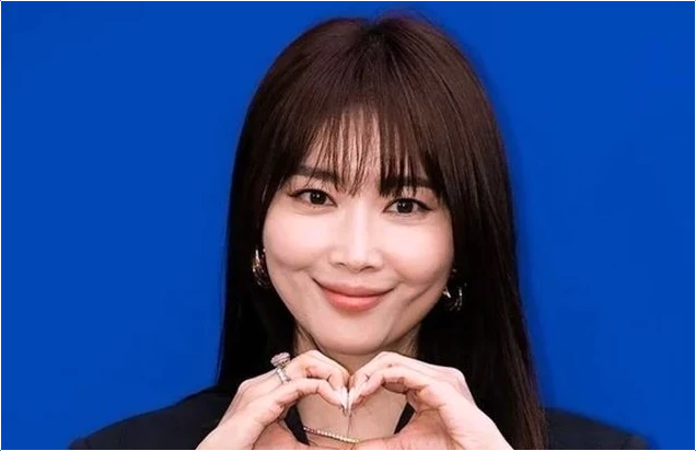  오윤아 아들 민이 졸업! 상까지 받은 폭풍 성장 근황과 감동의 변화
