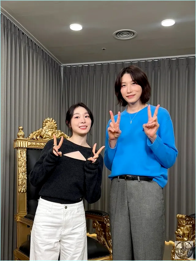  "퀸들의 만남" 김연아 김연경 투샷 속 운동화, 결국 품절대란?