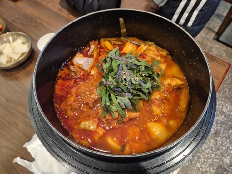  서초역 맛집 점심 근처 한식추천 닭볶음탕 감자전 서초정계