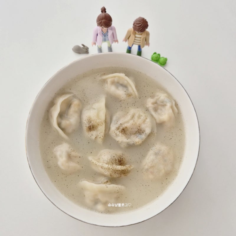 비비고 한우 사골곰탕 만두국 끓이는 법