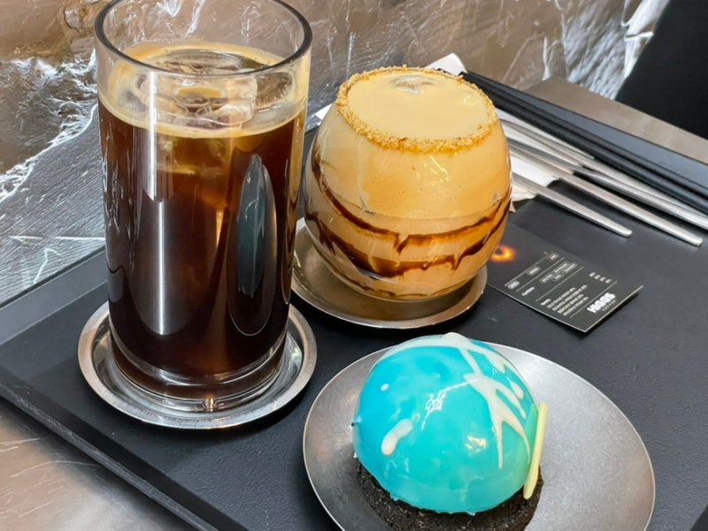 강남 힉스커피, 유튜버 궤도 카페, 우주 분위기 가득 추천